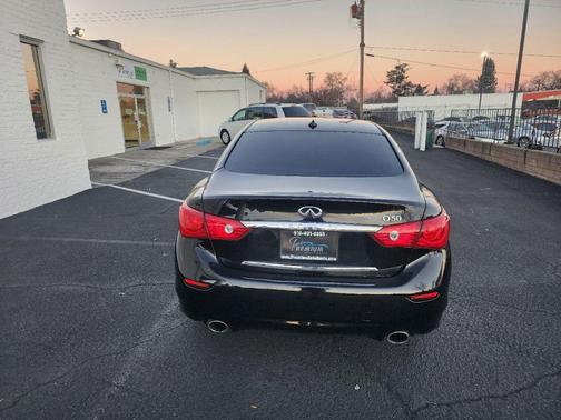 2015 INFINITI Q50 Premium