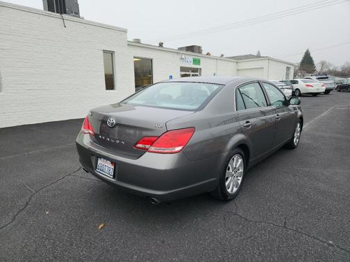 2007 Toyota Avalon XLS