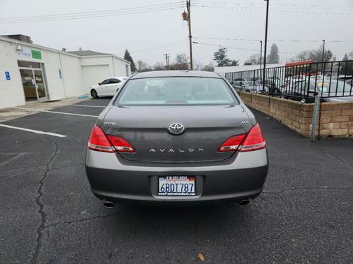 2007 Toyota Avalon XLS