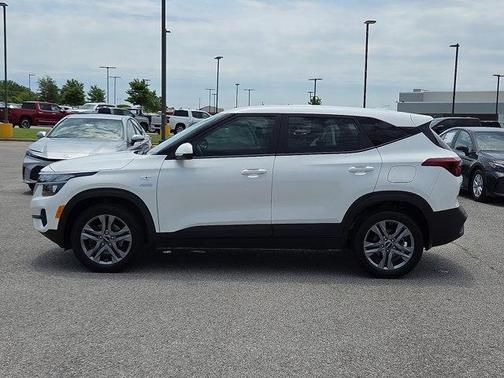 2023 Kia Seltos LX
