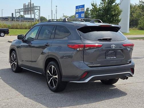 2022 Toyota Highlander XSE