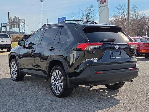 2024 Toyota RAV4 XLE Premium