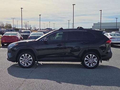 2024 Toyota RAV4 XLE Premium