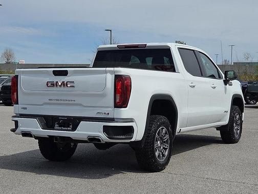 2025 GMC Sierra 1500 AT4