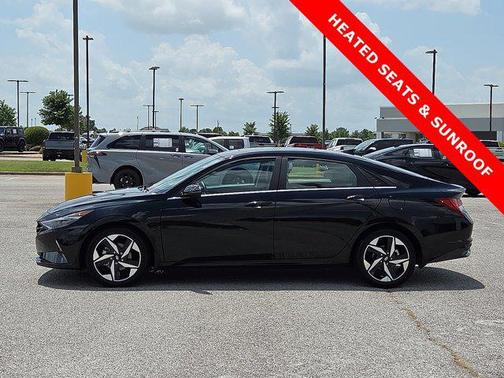 2023 Hyundai ELANTRA Limited