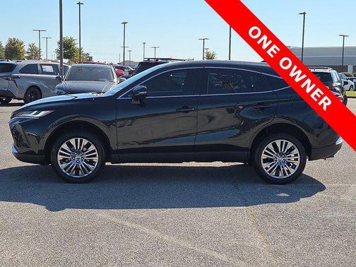 2022 Toyota Venza XLE