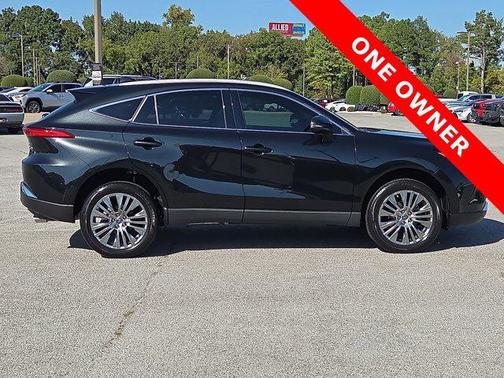 2022 Toyota Venza XLE