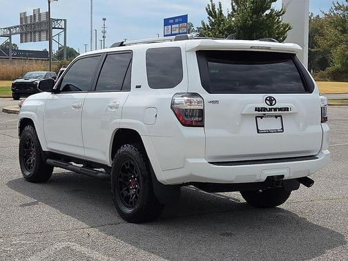 Ice Cap 2024 Toyota 4Runner SR5 Premium