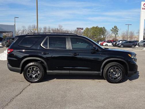 2025 Honda Pilot TrailSport