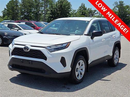 2023 Toyota RAV4 LE