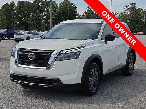 2024 Nissan Pathfinder S 4WD