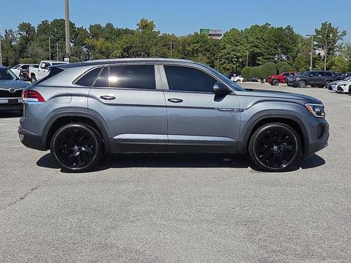 2024 Volkswagen Atlas Cross Sport 2.0T SE w/Technology 4MOTION