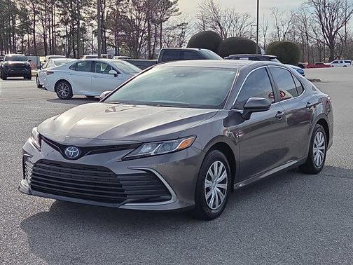 2024 Toyota Camry Hybrid LE