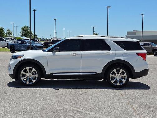 Star White Metallic Tri-Coat 2020 Ford Explorer Platinum