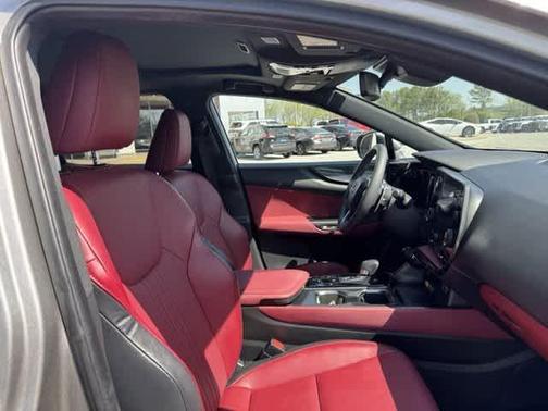 2024 Lexus NX 250 Premium