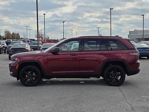2023 Jeep Grand Cherokee Altitude