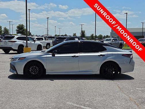 Celestial Silver Metallic/Midnight Black Metallic 2023 Toyota Camry XSE