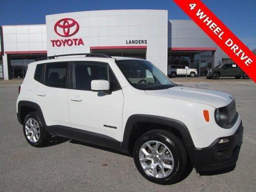 Photo 1 of 24 of 2017 Jeep Renegade Latitude
