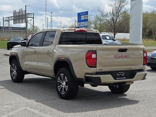 Desert Sand Metallic 2024 GMC Canyon AT4