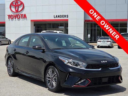 Aurora Black 2024 Kia Forte GT-Line