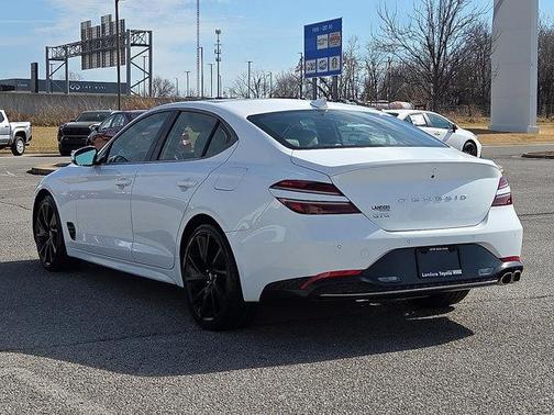 2023 Genesis G70 2.0T RWD