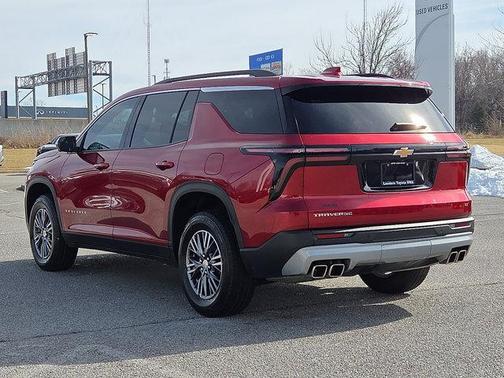 2024 Chevrolet Traverse LT