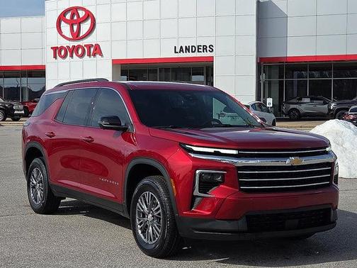 2024 Chevrolet Traverse LT