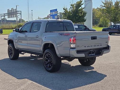 2020 Toyota Tacoma TRD Sport