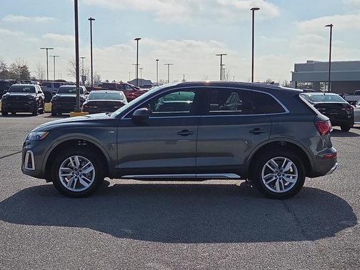 2022 Audi Q5 45 S line Premium
