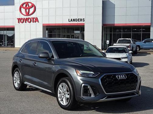 2022 Audi Q5 45 S line Premium