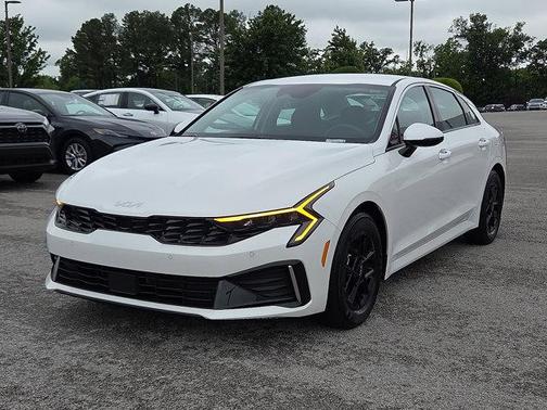 2025 Kia K5 LXS