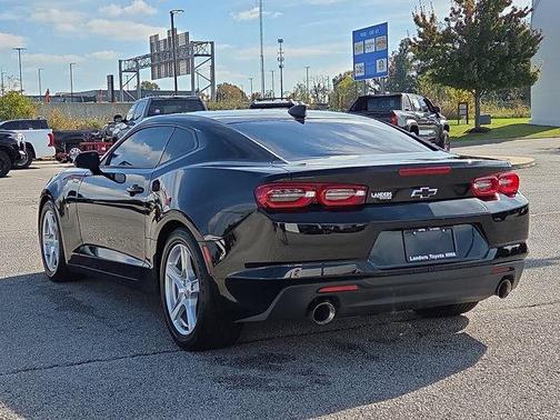 2022 Chevrolet Camaro 1LT