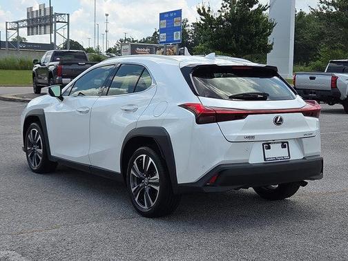 2022 Lexus UX 200 Base