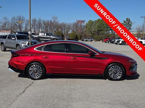 2024 Hyundai SONATA Hybrid Limited