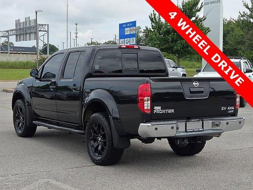Magnetic Black Pearl 2019 Nissan Frontier SV