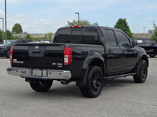 Magnetic Black Pearl 2019 Nissan Frontier SV