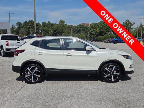 2022 Nissan Rogue Sport SL