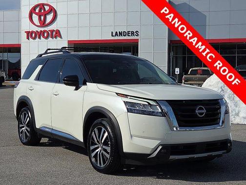 2023 Nissan Pathfinder Platinum 4WD