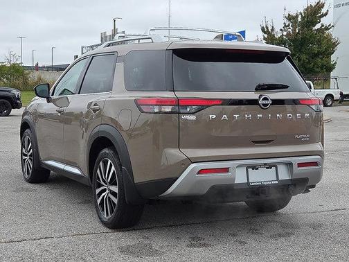 2024 Nissan Pathfinder Platinum 4WD