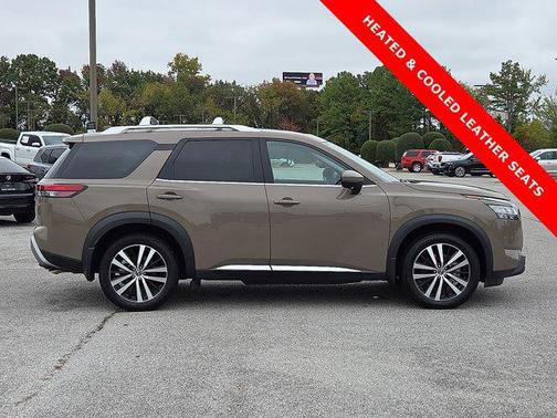 2024 Nissan Pathfinder Platinum 4WD