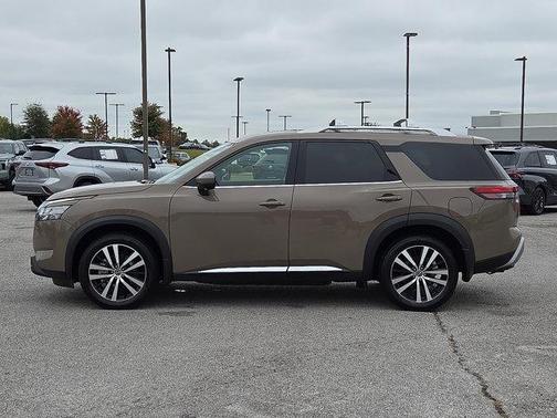 2024 Nissan Pathfinder Platinum 4WD