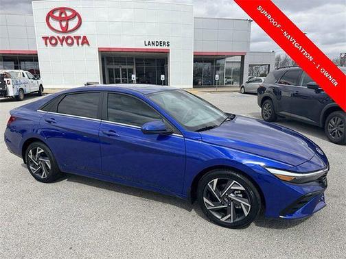 2024 Hyundai ELANTRA SEL