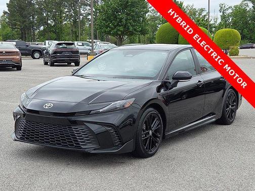 Midnight Black Metallic 2025 Toyota Camry SE