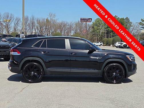 2025 Volkswagen Atlas Cross Sport 2.0T SE w/Technology