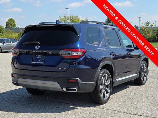 2023 Honda Pilot AWD Elite