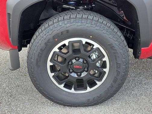 2025 Toyota Tacoma TRD Off Road