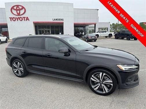2024 Volvo V60 Cross Country B5 Plus