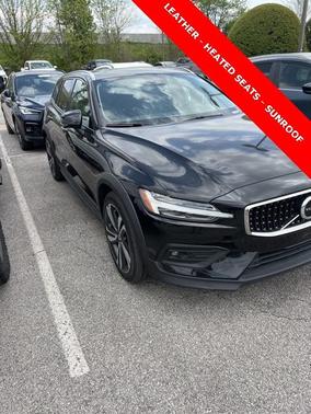 2024 Volvo V60 Cross Country B5 Plus