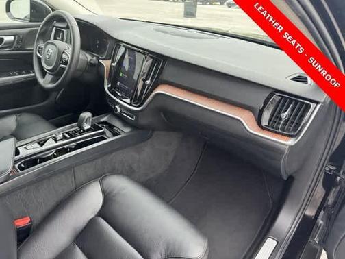 2024 Volvo V60 Cross Country B5 Plus