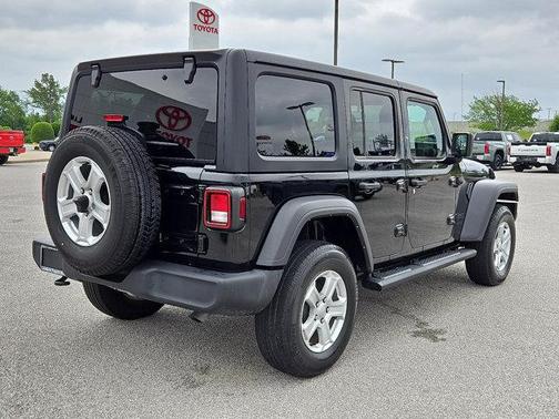 2022 Jeep Wrangler Unlimited Sport